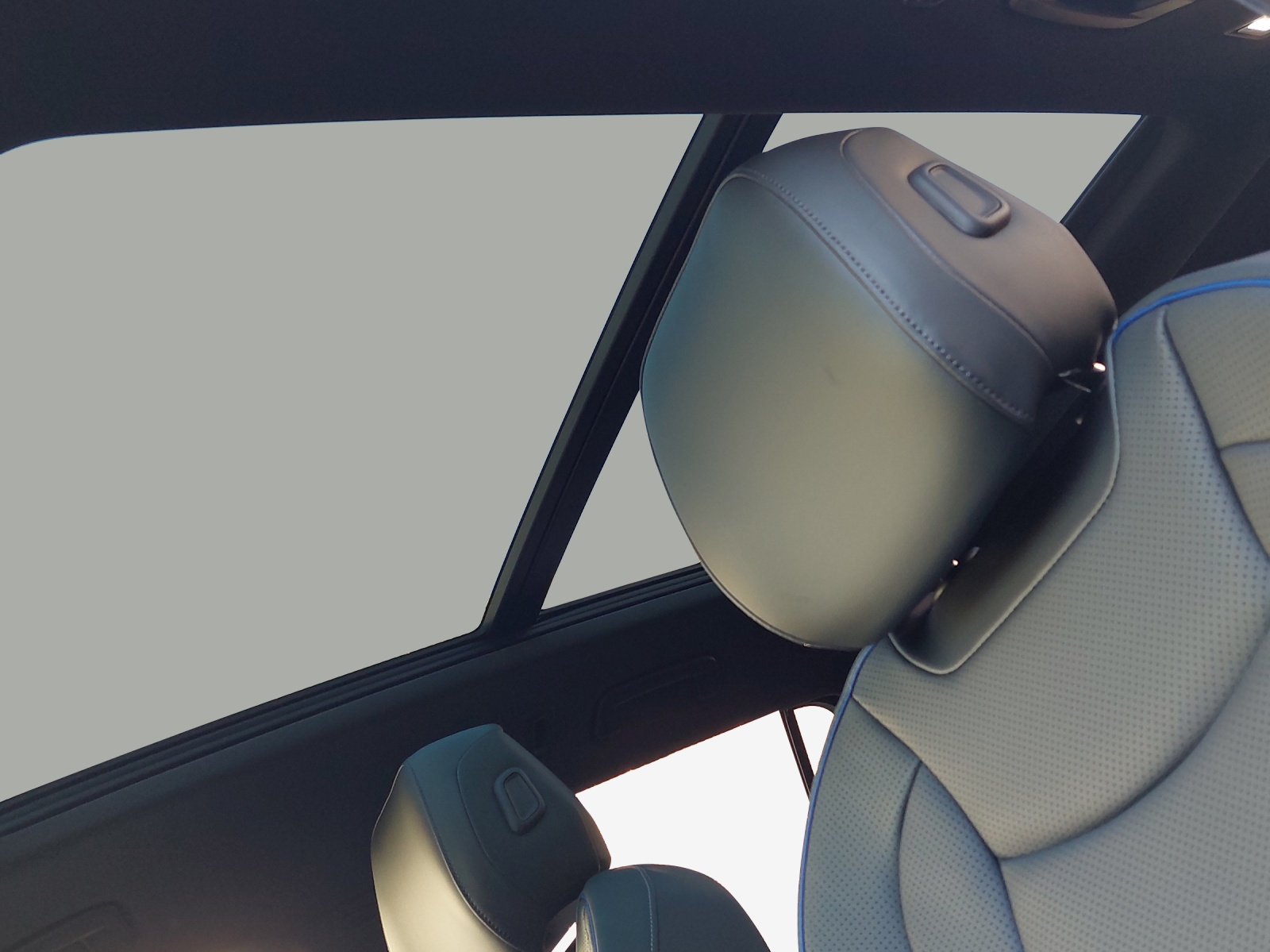 VW Tayron 2.0 TSI R-Line Plus DSG 4Motion-image-14