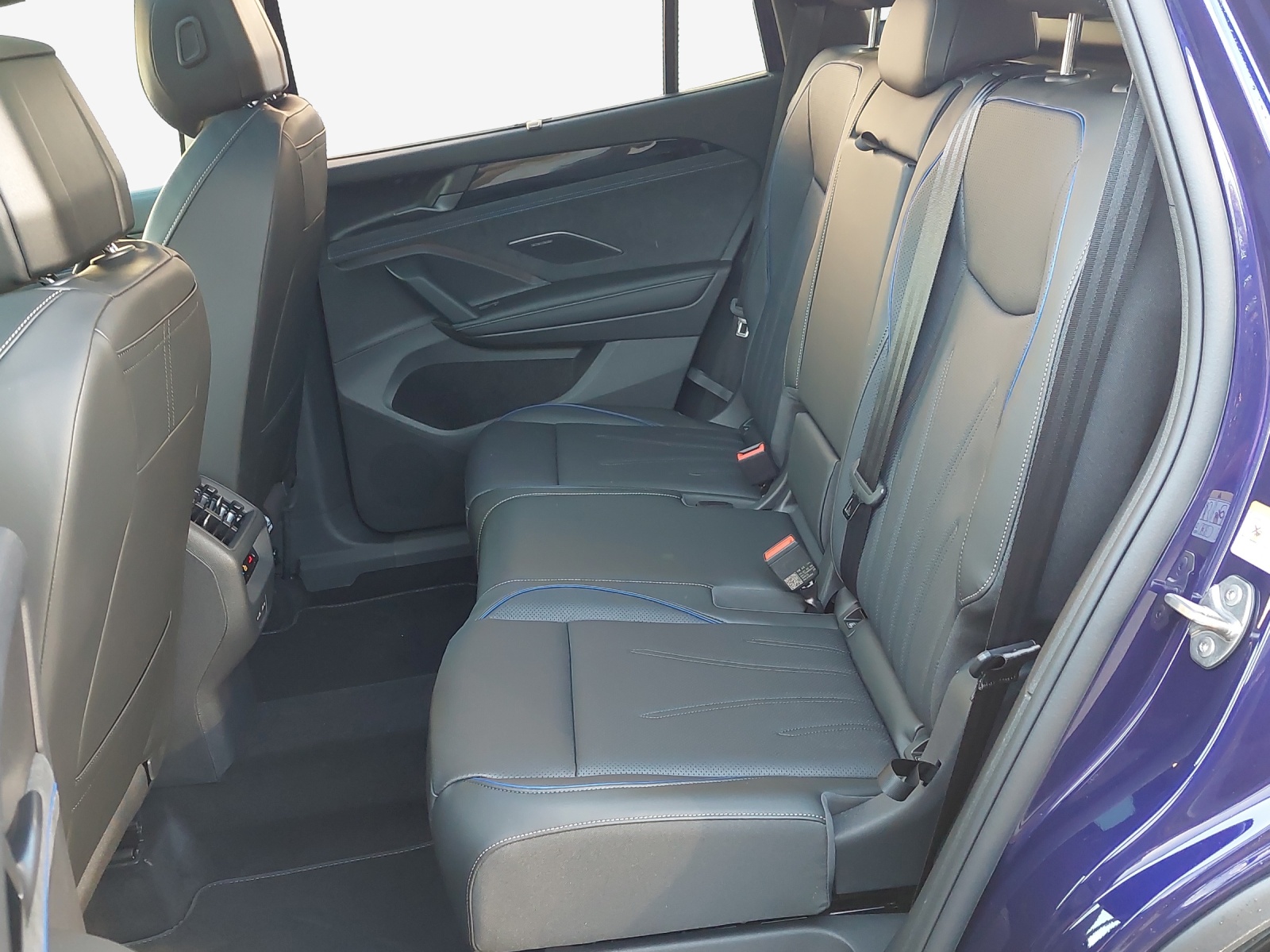 VW Tayron 2.0 TSI R-Line Plus DSG 4Motion-image-11