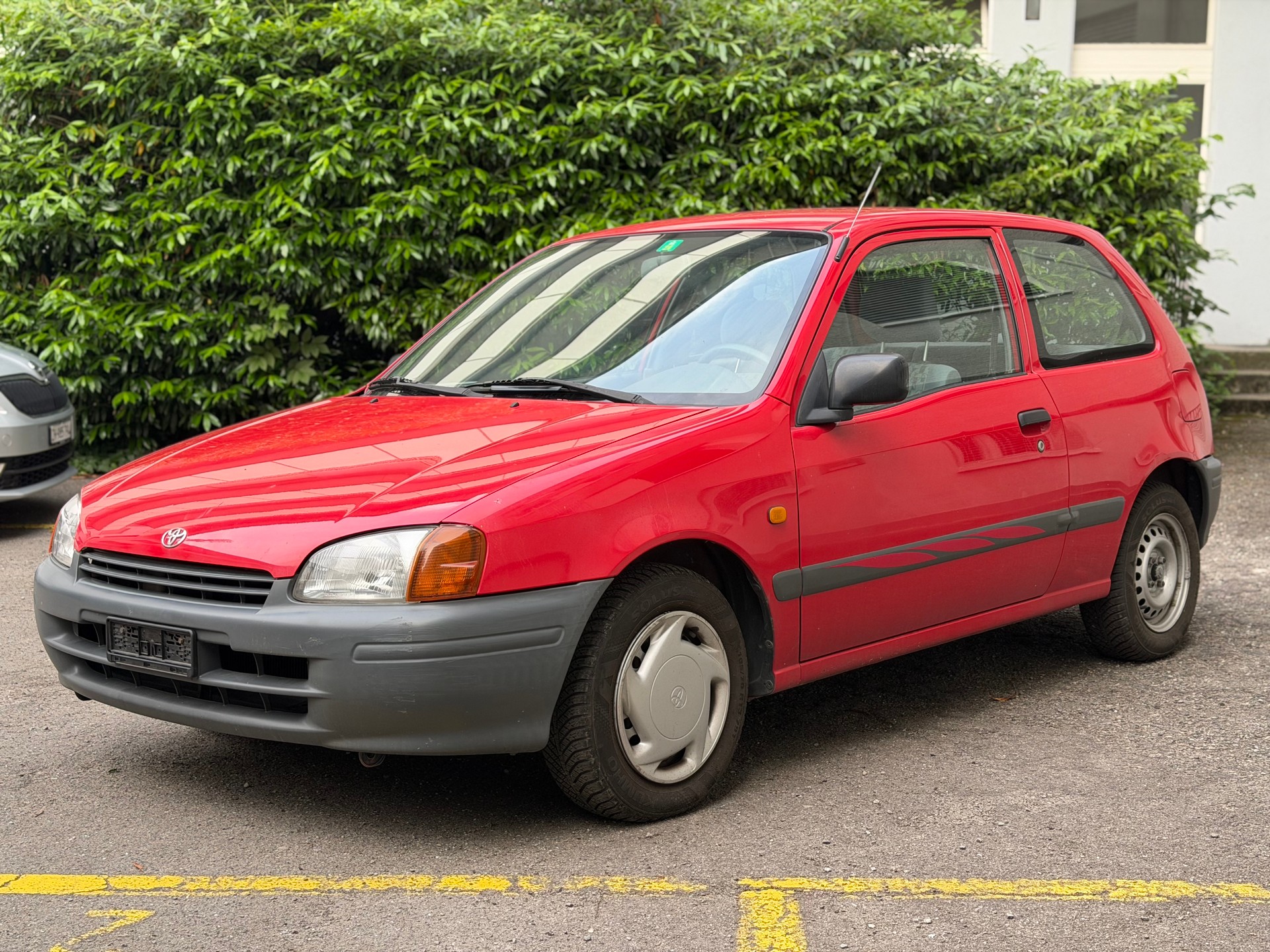 TOYOTA Starlet 1.3-image-1