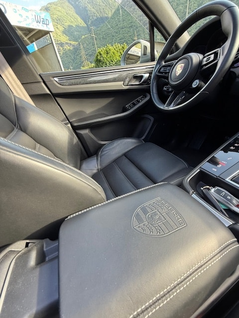 PORSCHE Macan GTS PDK-image-15
