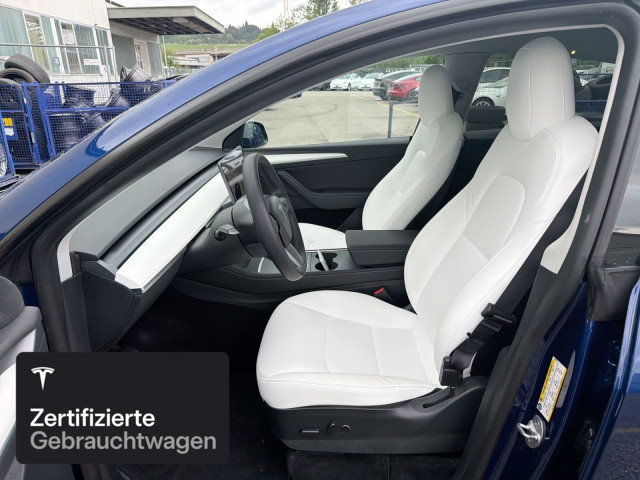 TESLA Model Y Long Range AWD-image-12