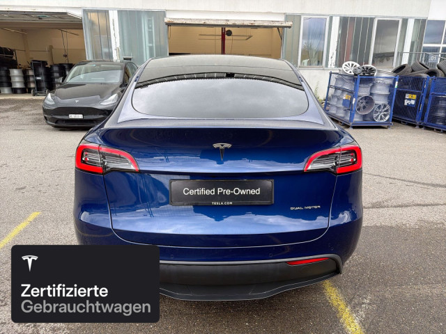 TESLA Model Y Long Range AWD-image-7