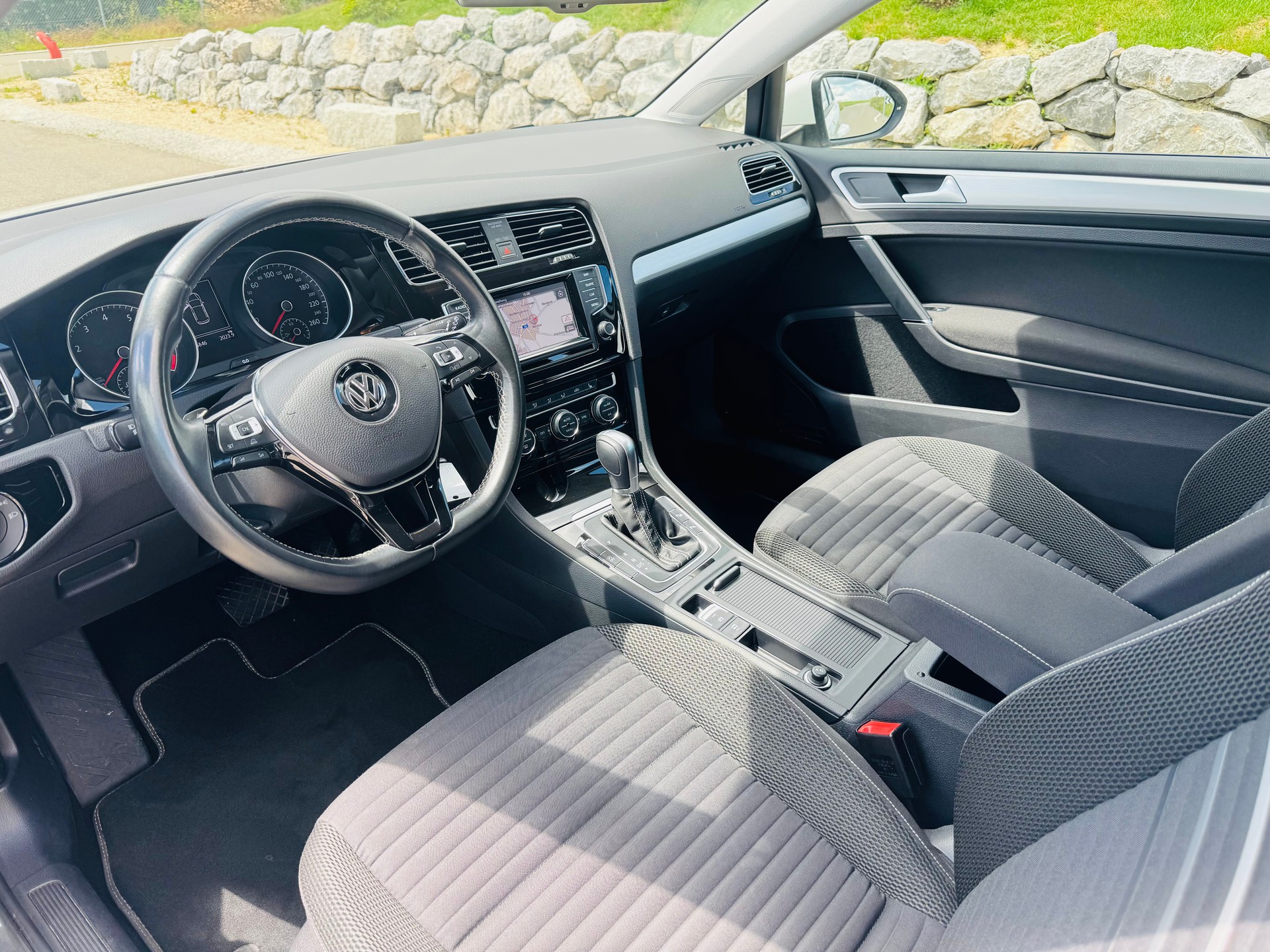 VW Golf 1.2 TSI Cup DSG-image-8