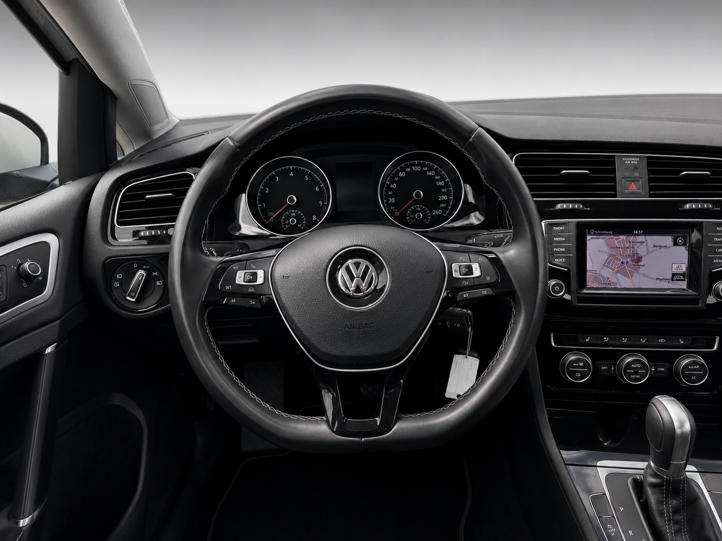VW Golf 1.2 TSI Cup DSG Frisch ab MFK-image-11