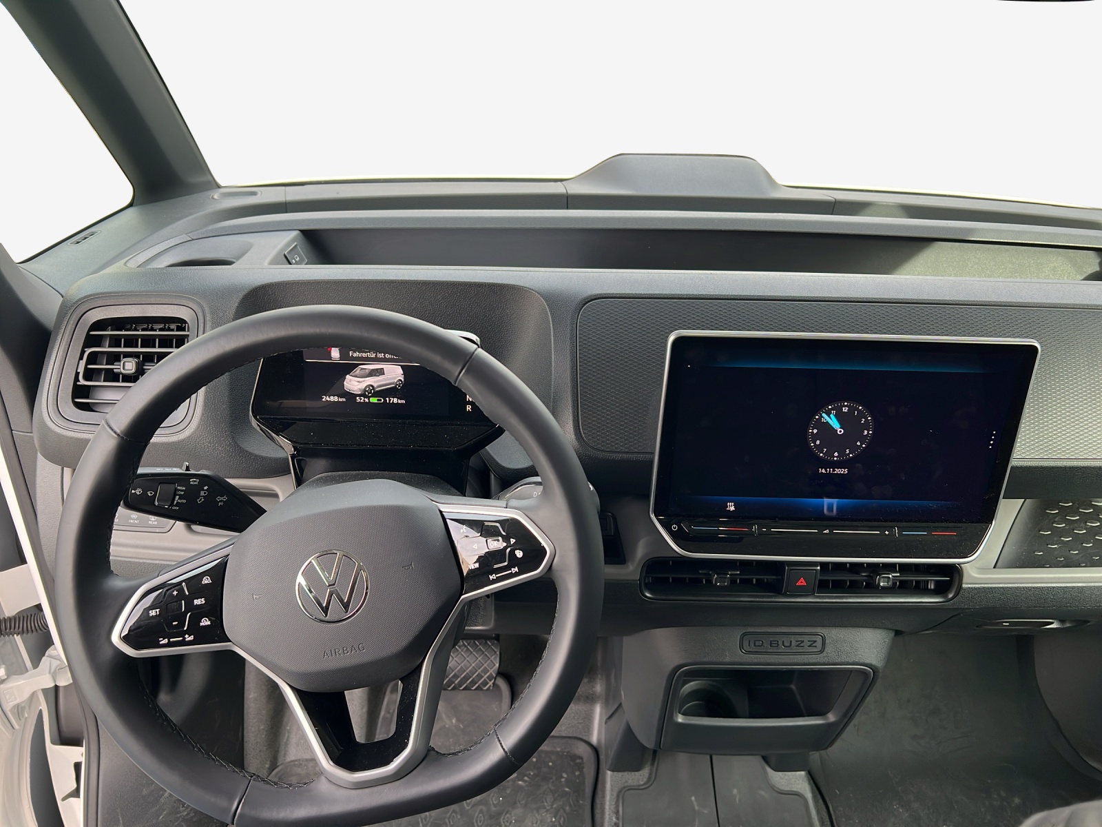 VW ID. Buzz Cargo Pro 4Motion-image-8