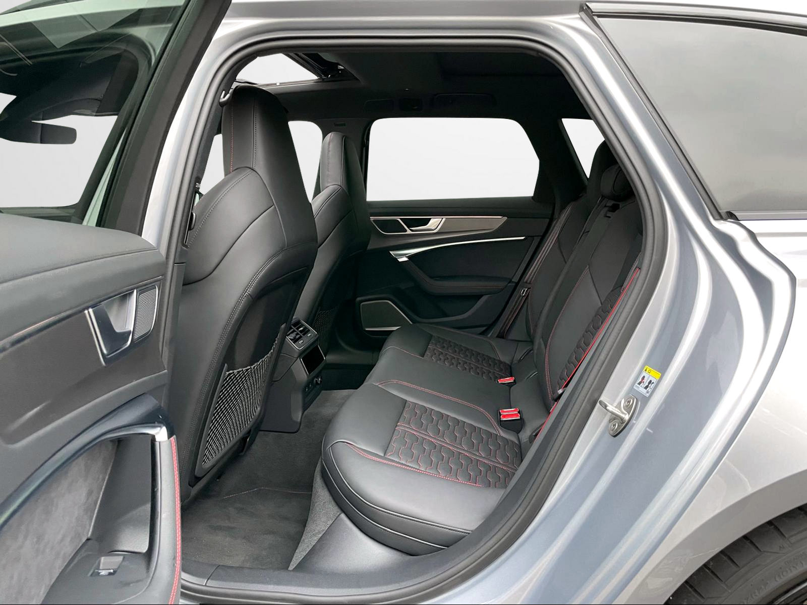 AUDI RS6 Avant 4.0 TFSI V8 quattro-image-5
