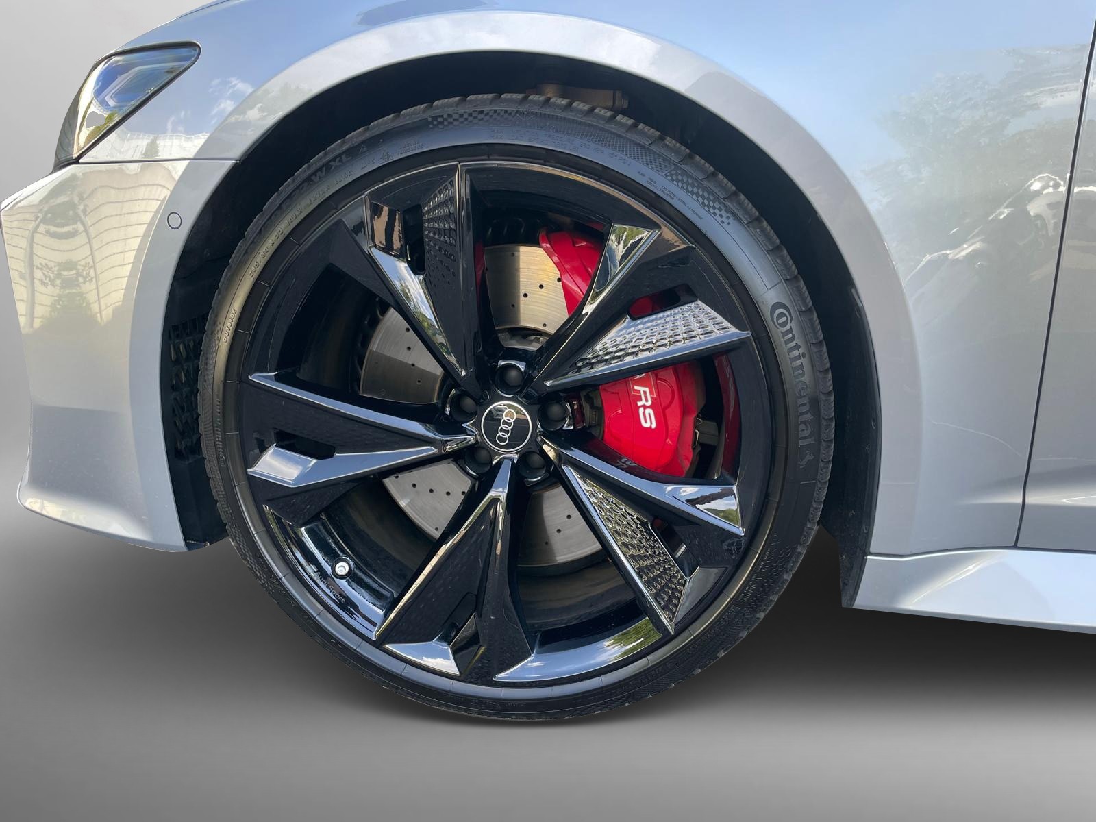 AUDI RS6 Avant 4.0 TFSI V8 quattro-image-3