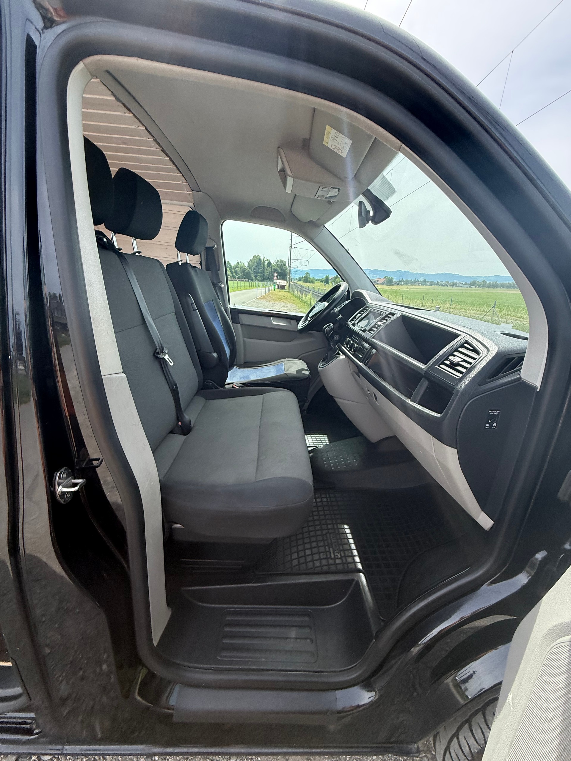 VW Transporter-image-3