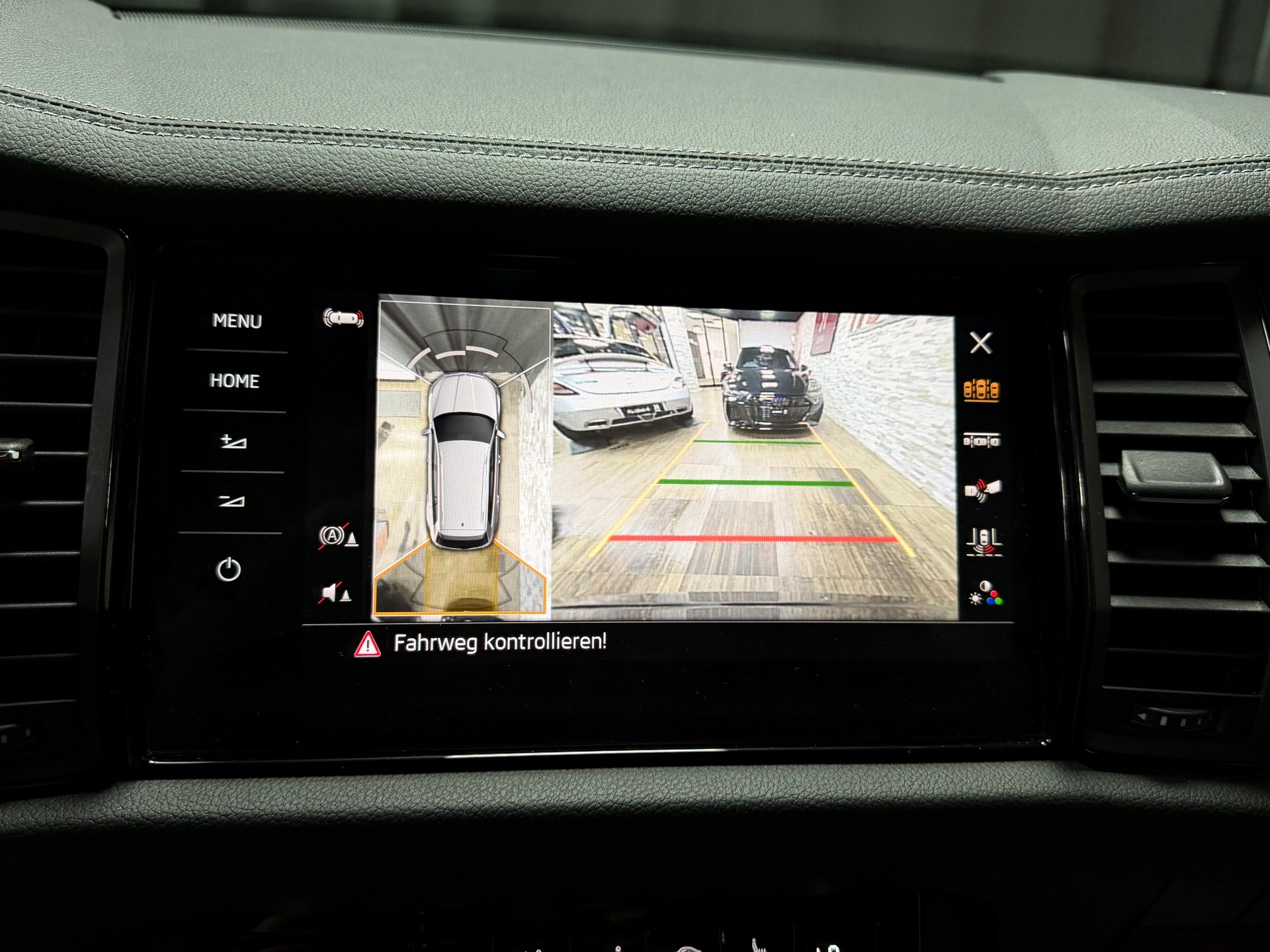 SKODA Kodiaq 2.0 TDI CR SportLine 4x4 DSG-image-16