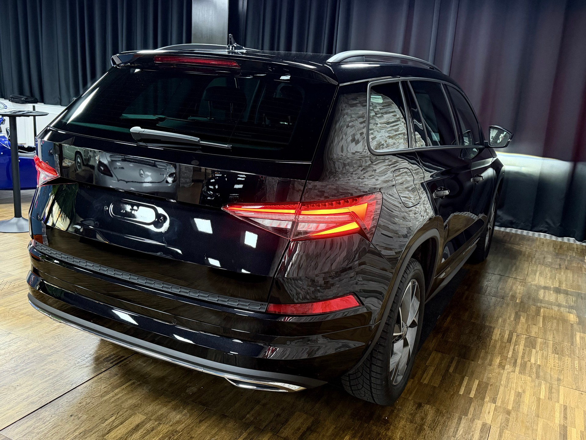 SKODA Kodiaq 2.0 TDI CR SportLine 4x4 DSG-image-3