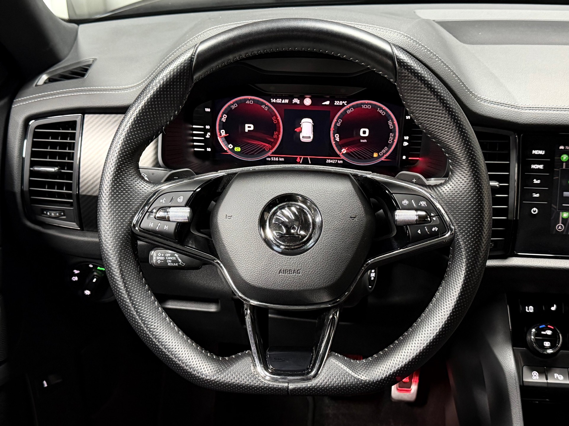 SKODA Kodiaq 2.0 TDI CR SportLine 4x4 DSG-image-12