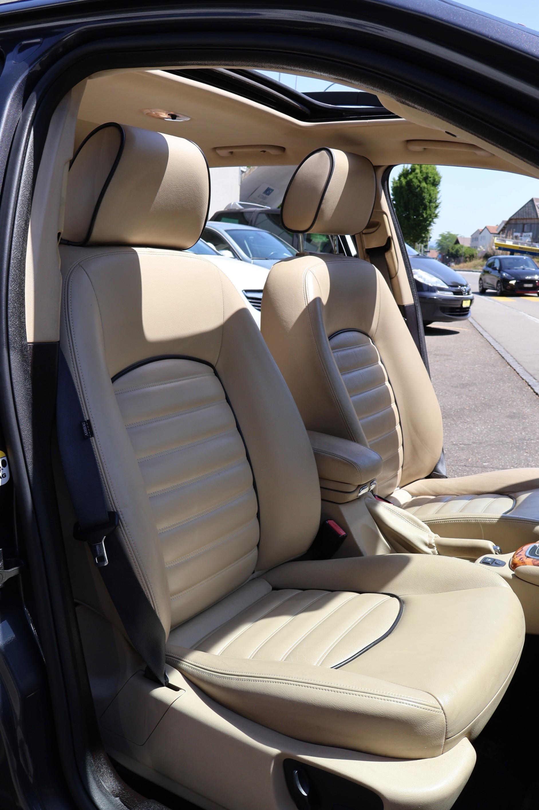 JAGUAR X-Type Estate 3.0 V6 Traction4 Luxury Edition Automatic-image-12