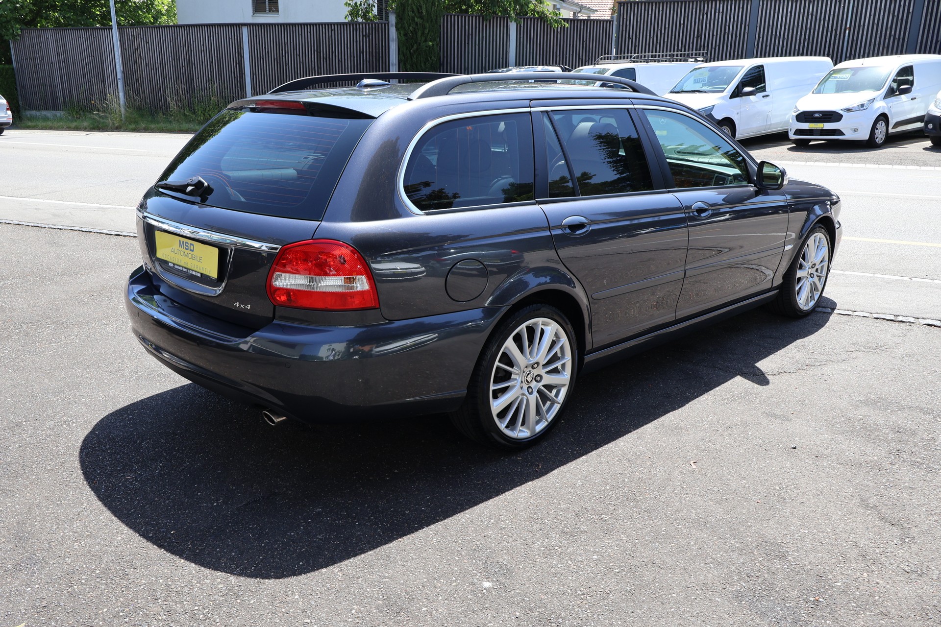JAGUAR X-Type Estate 3.0 V6 Traction4 Luxury Edition Automatic-image-4