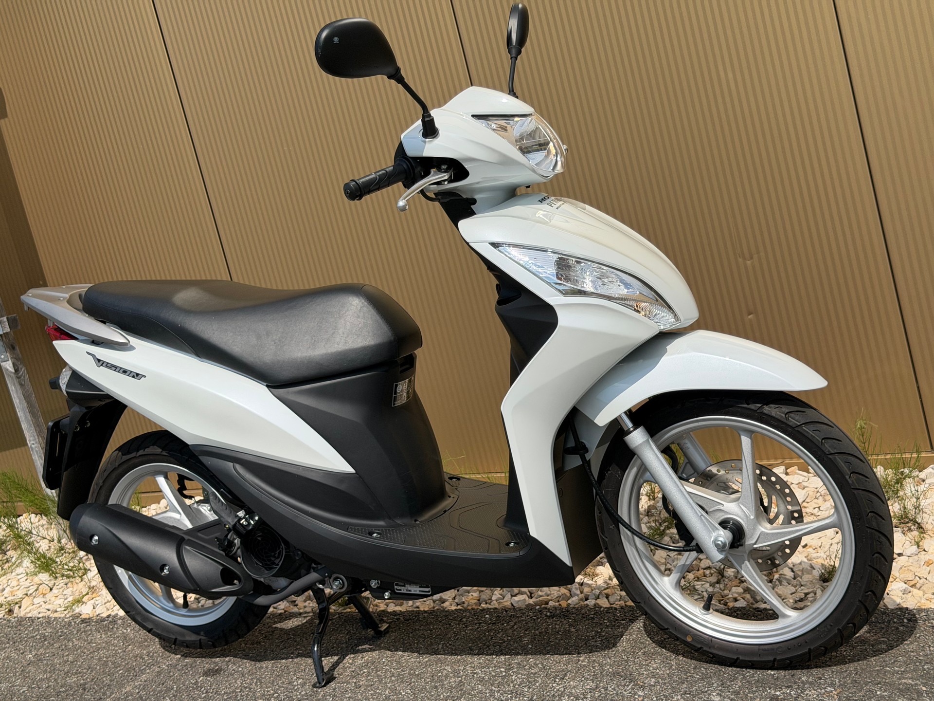 HONDA NSC Vision 110 16''-showroom-element-2