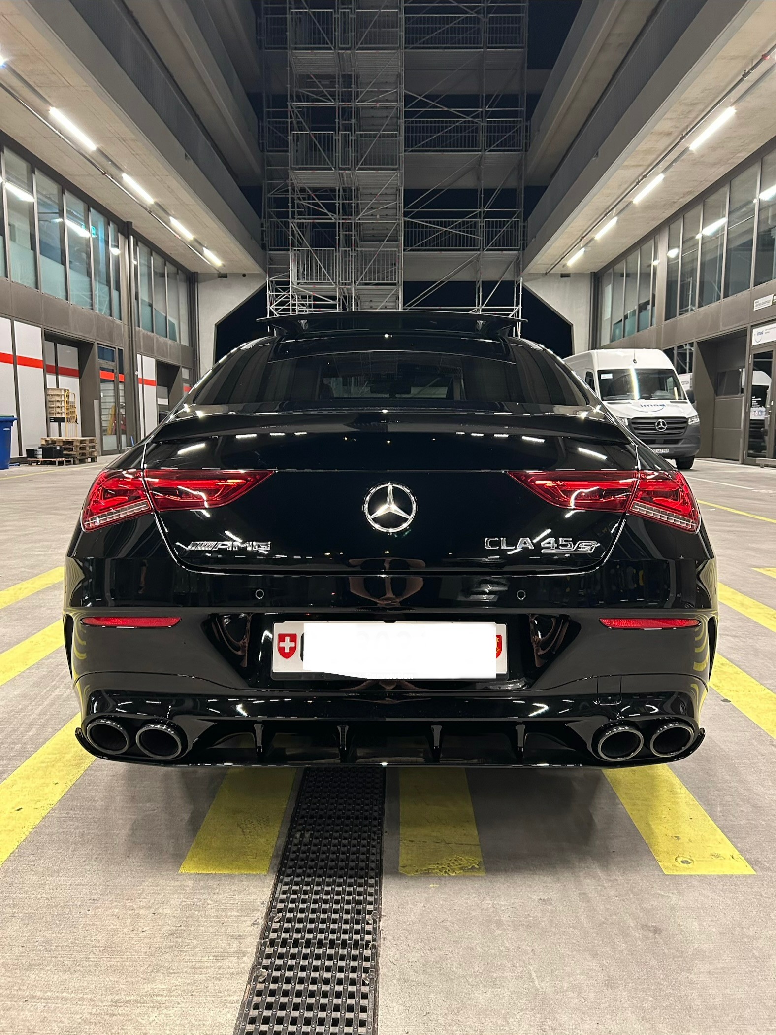 MERCEDES-BENZ CLA 45 S AMG 4matic+-image-4