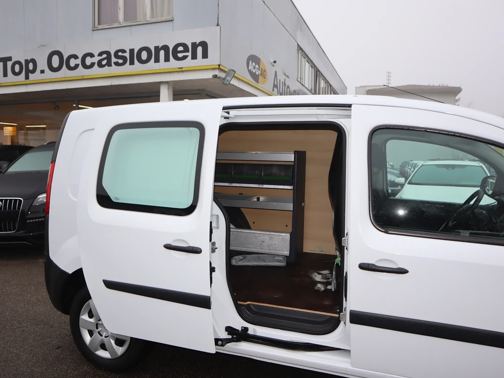 RENAULT Kangoo Maxi dCi 90 ENERGY Business ** 3-Plätzer ** Klimaanlage ** Parkhilfe ** Tempomat ** Ab MFK **-image-5