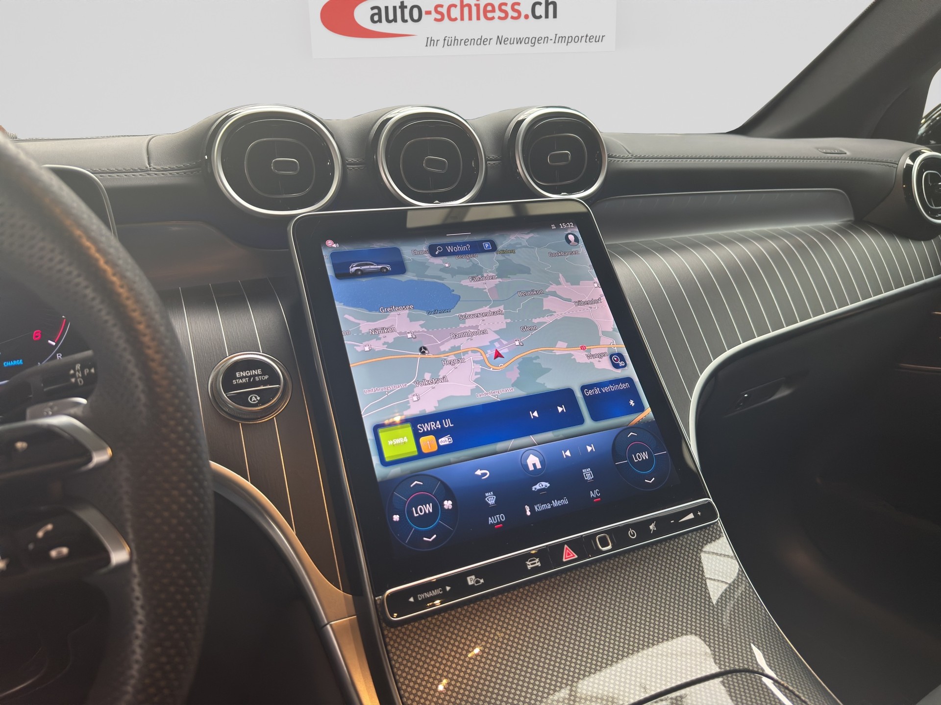 MERCEDES-BENZ GLC 220 d 4Matic 9G-Tronic AMG Edition Night-image-12