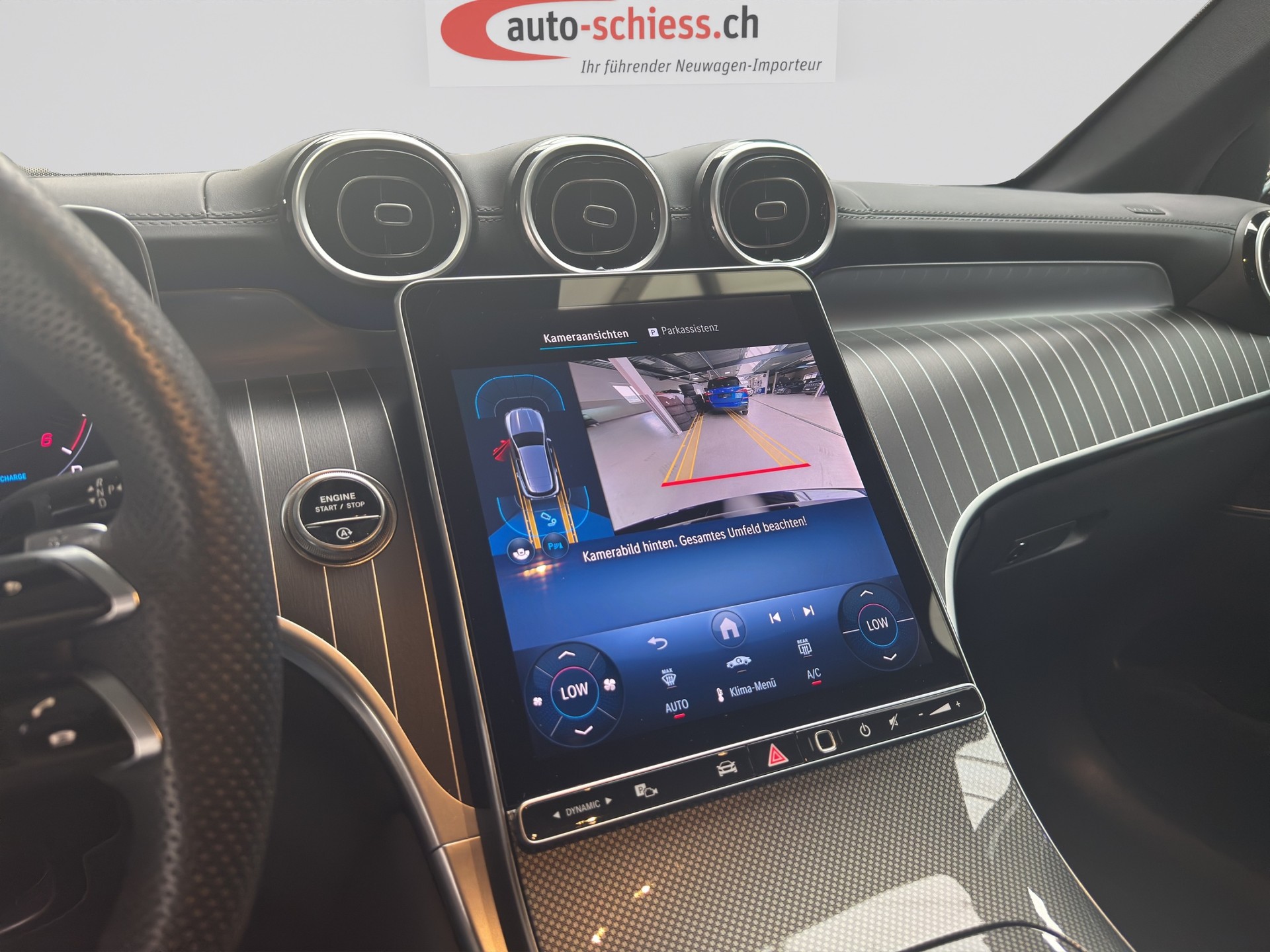 MERCEDES-BENZ GLC 220 d 4Matic 9G-Tronic AMG Edition Night-image-13