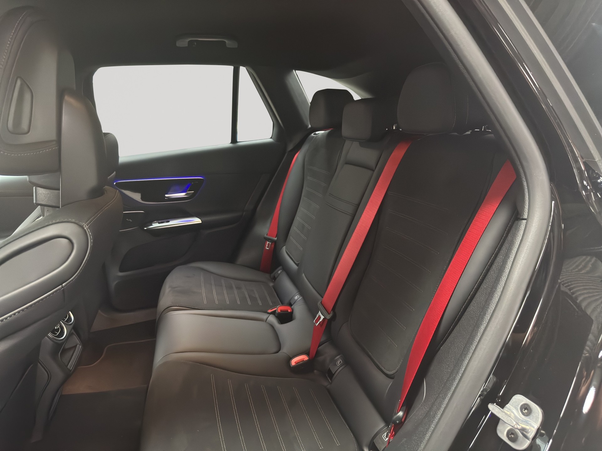 MERCEDES-BENZ GLC 220 d 4Matic 9G-Tronic AMG Edition Night-image-7