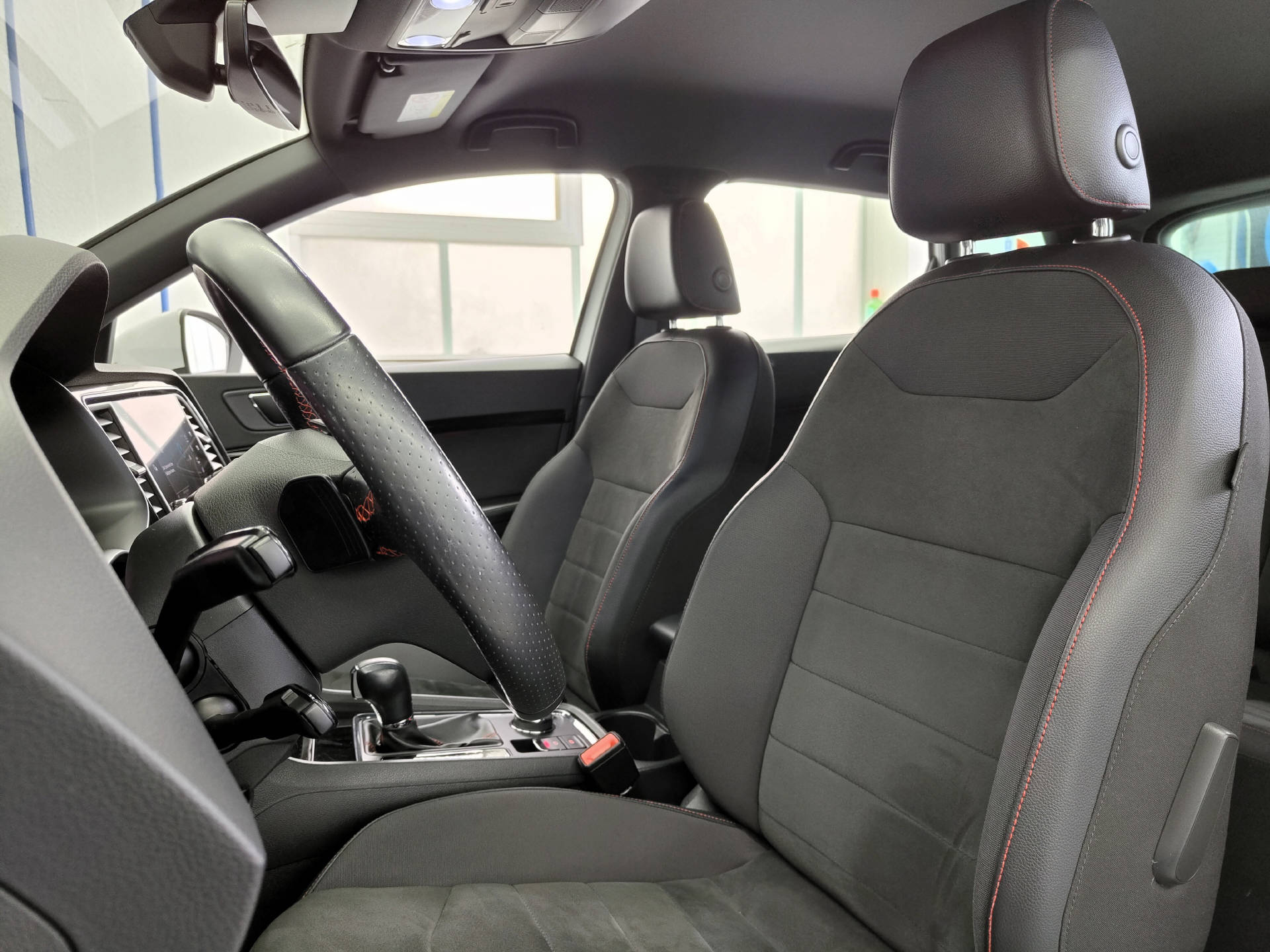 SEAT Ateca 2.0 TSI FR 4Drive DSG-image-5