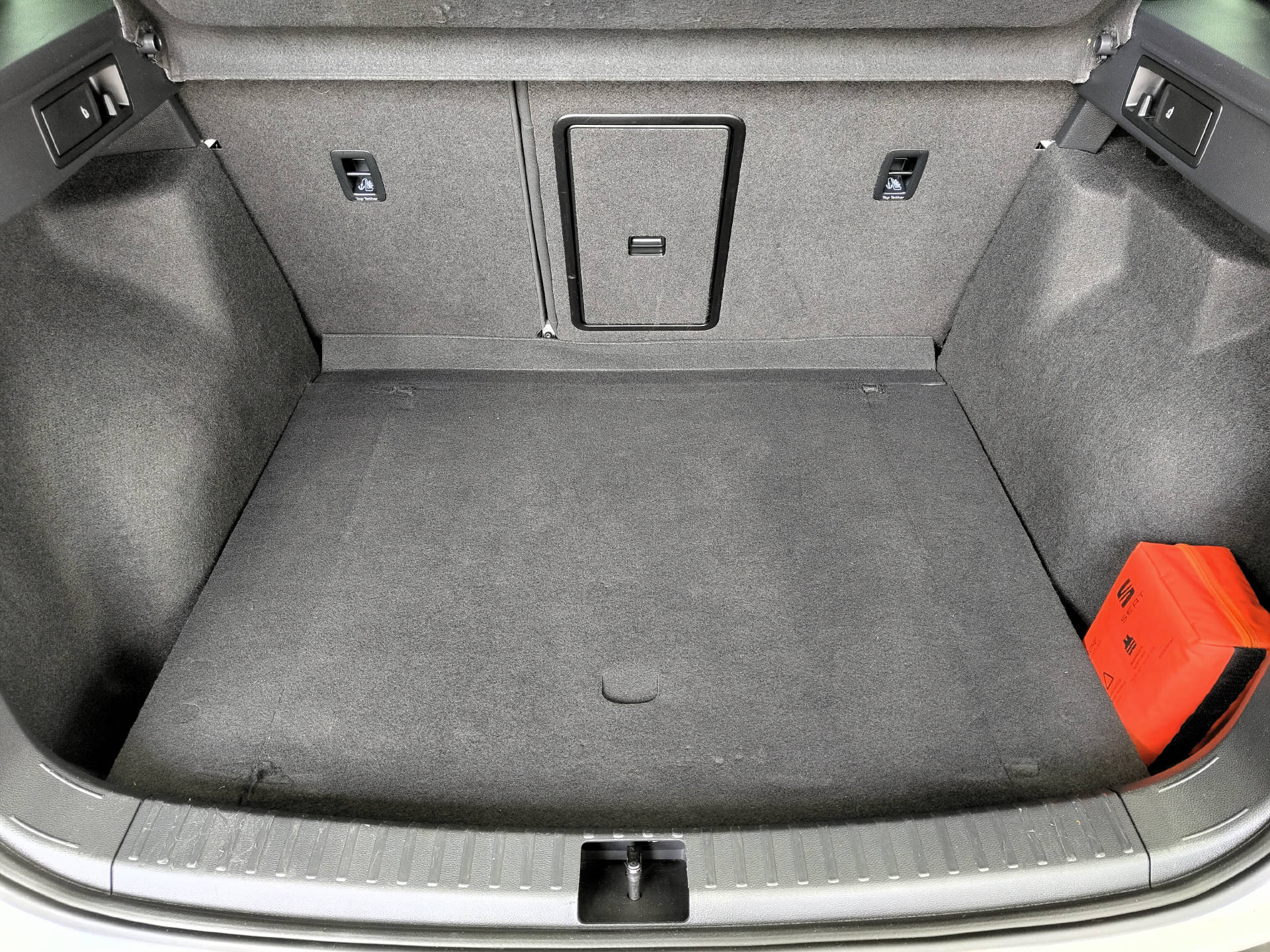 SEAT Ateca 2.0 TSI FR 4Drive DSG-image-14
