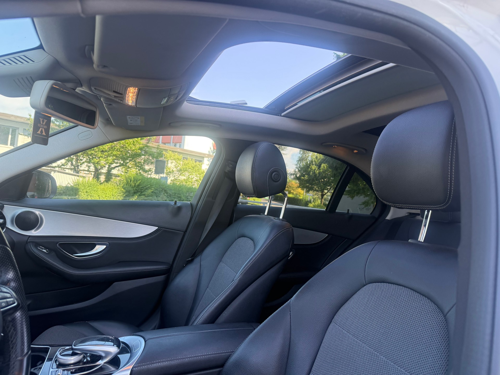 MERCEDES-BENZ C 220 BlueTEC Avantgarde 7G-Tronic-image-10