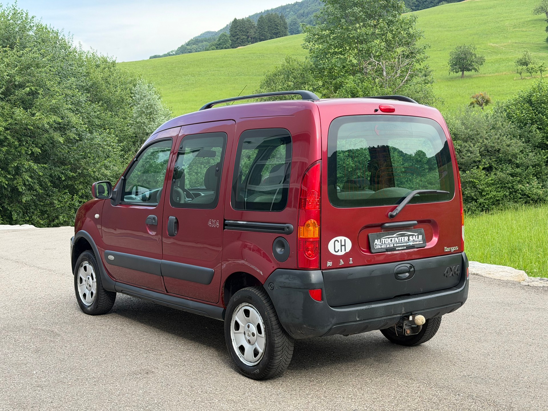 RENAULT Kangoo 1.6 16V Privilège 4x4-image-3