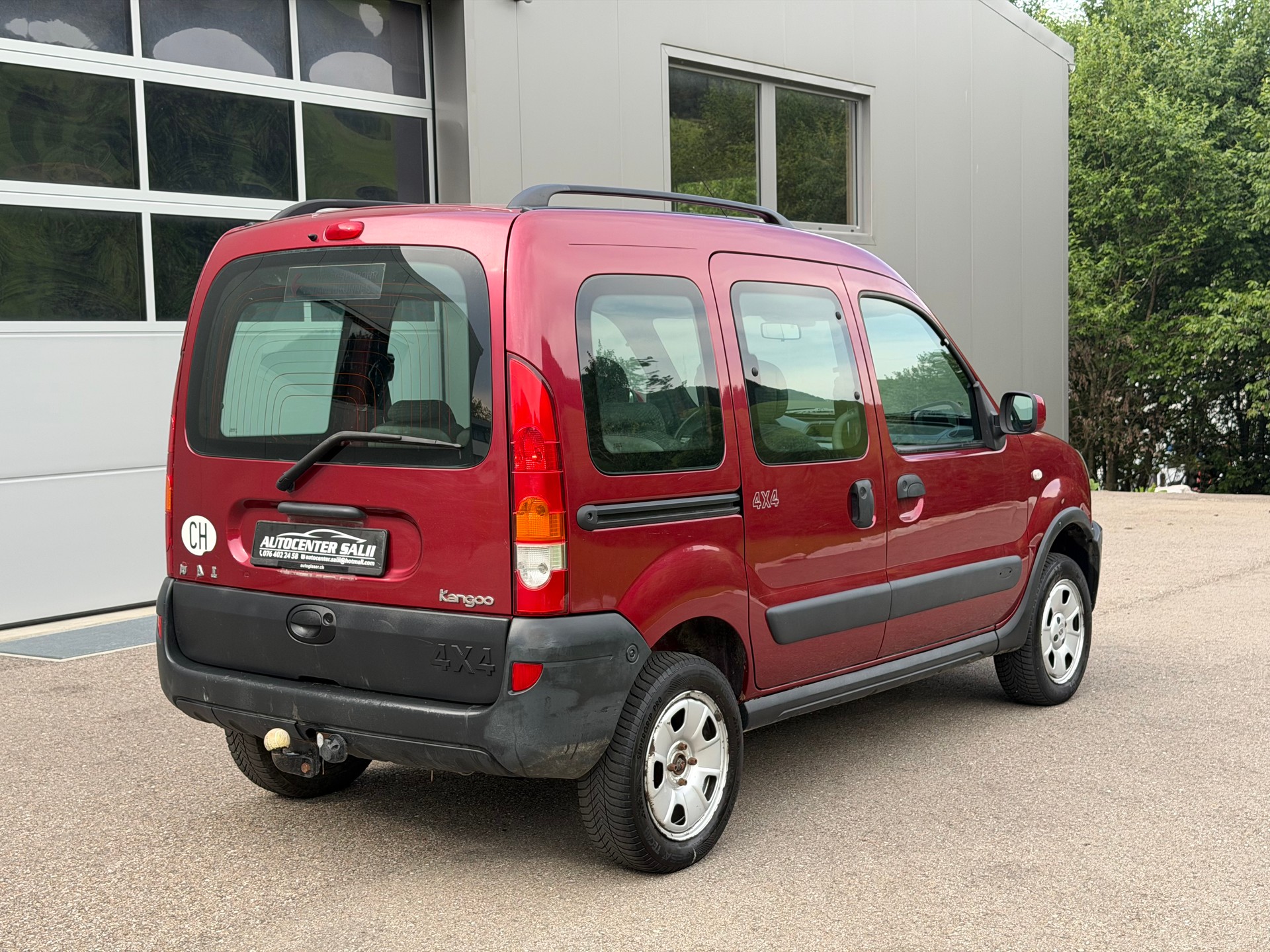 RENAULT Kangoo 1.6 16V Privilège 4x4-image-4