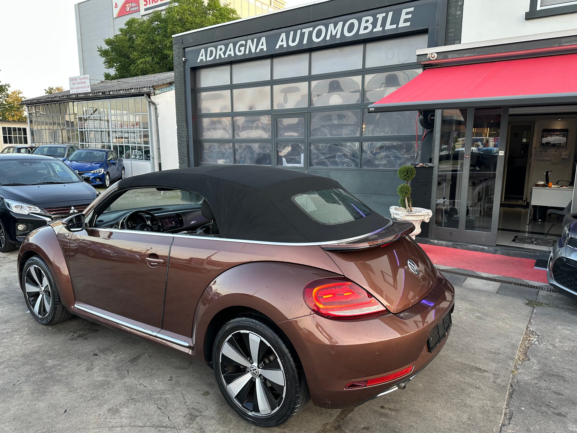 VW Beetle Cabrio 2.0 TDI BMT Allstar DSG-image-8