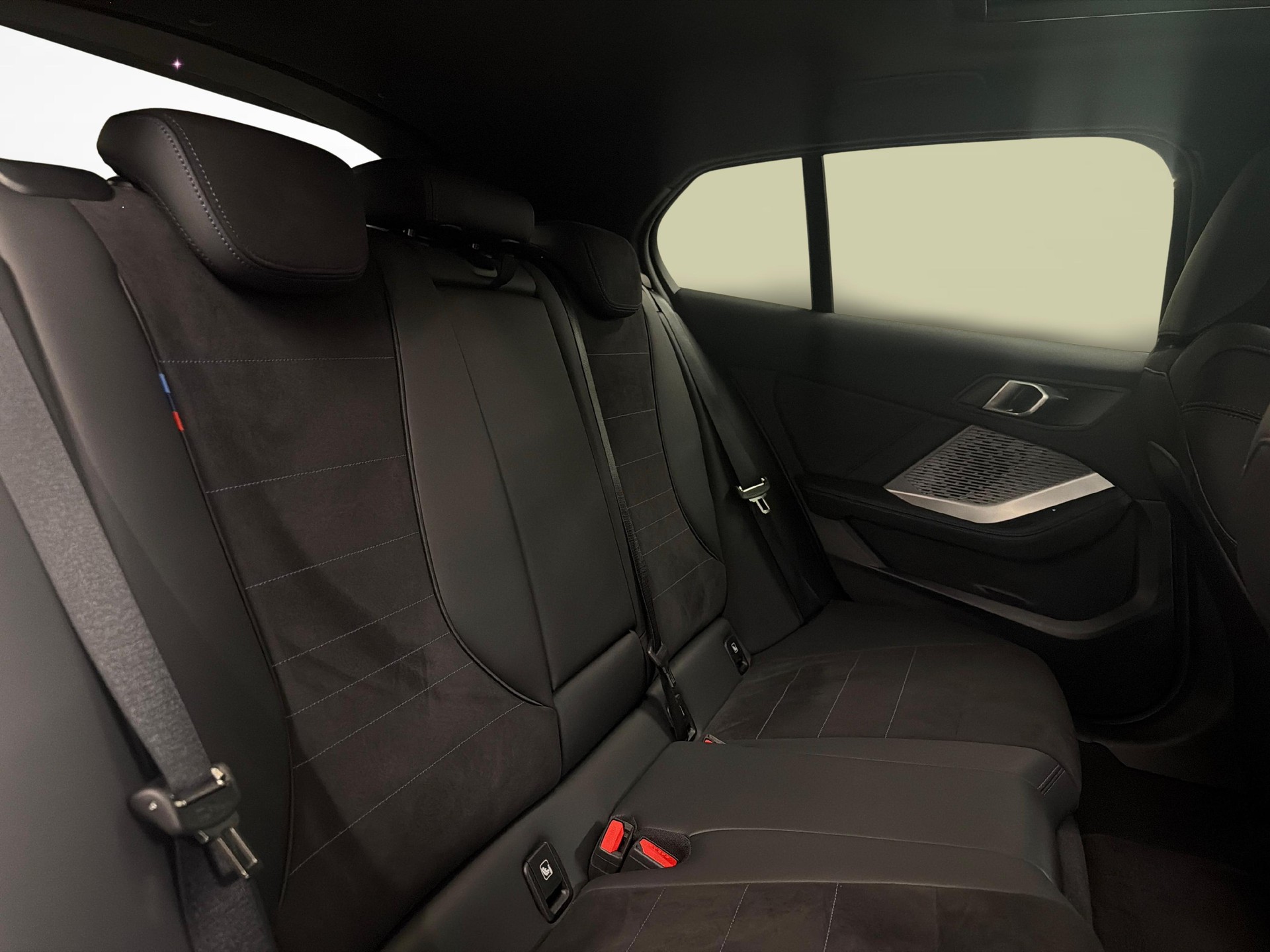 BMW 123 xDrive-image-17
