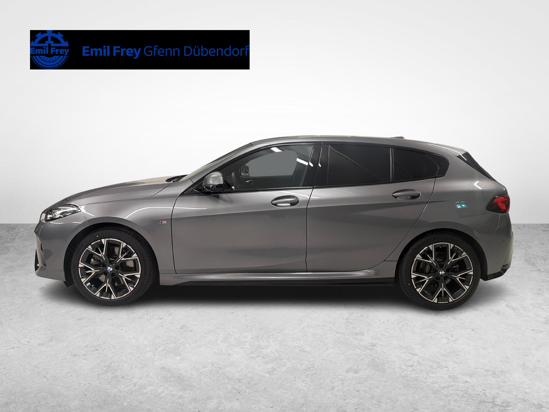 BMW 123 xDrive-image-5