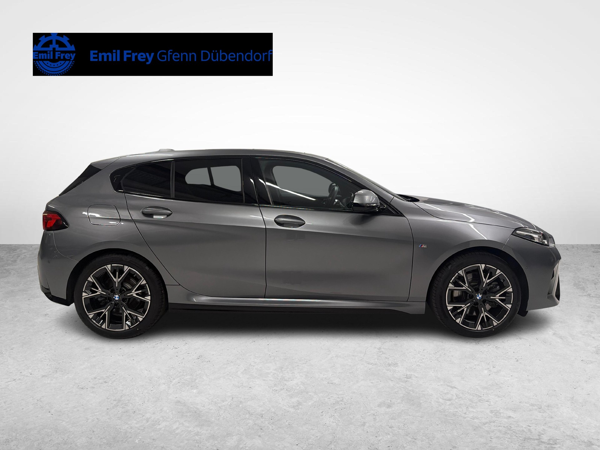BMW 123 xDrive-image-6