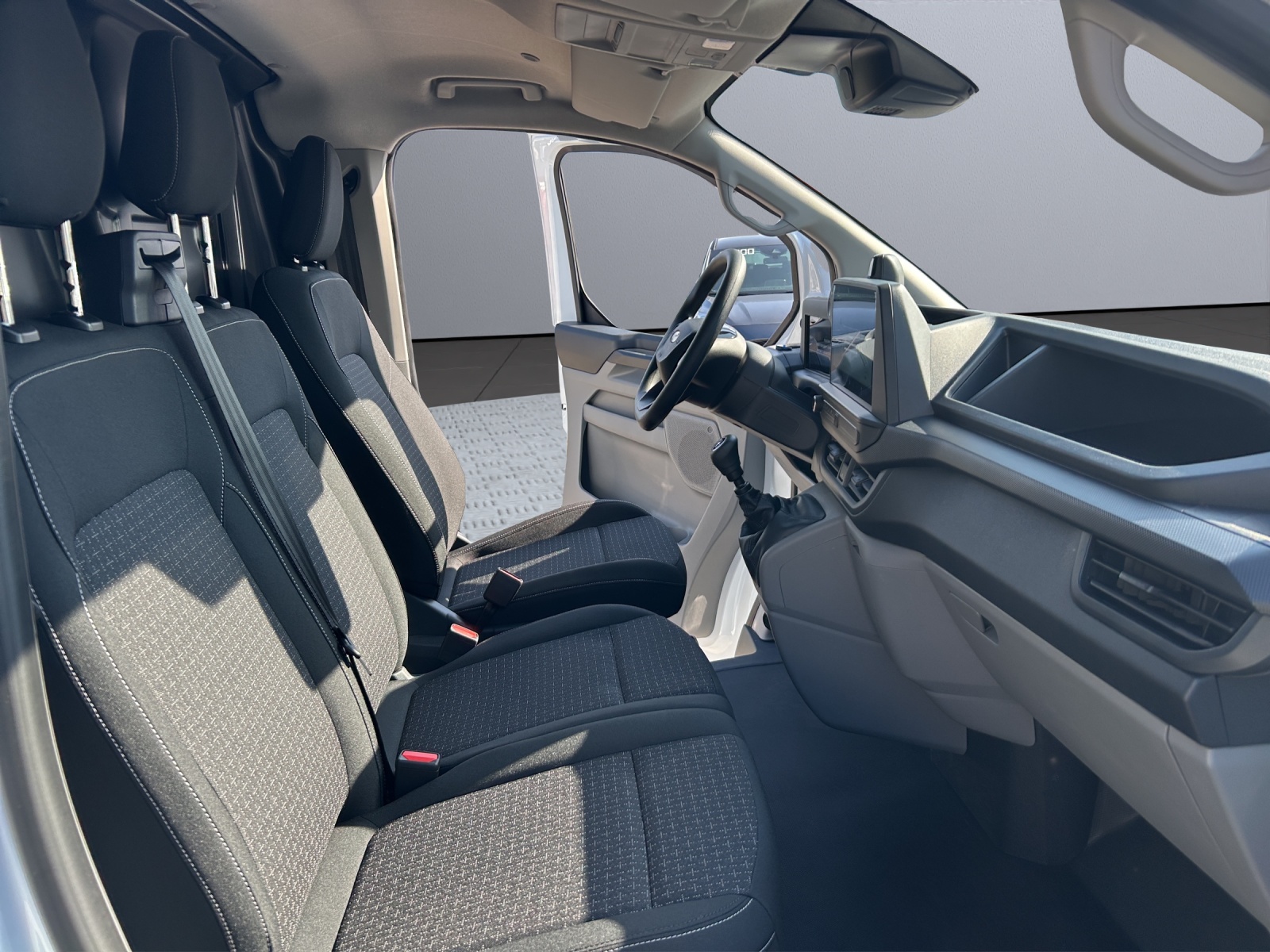 FORD Transit Custom Van 280 L1 2.0 EcoBl-image-11
