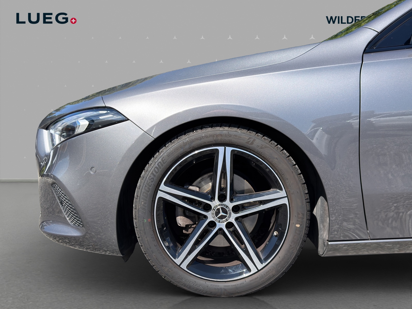 MERCEDES-BENZ A 180 Progressive 7G-DCT-image-6
