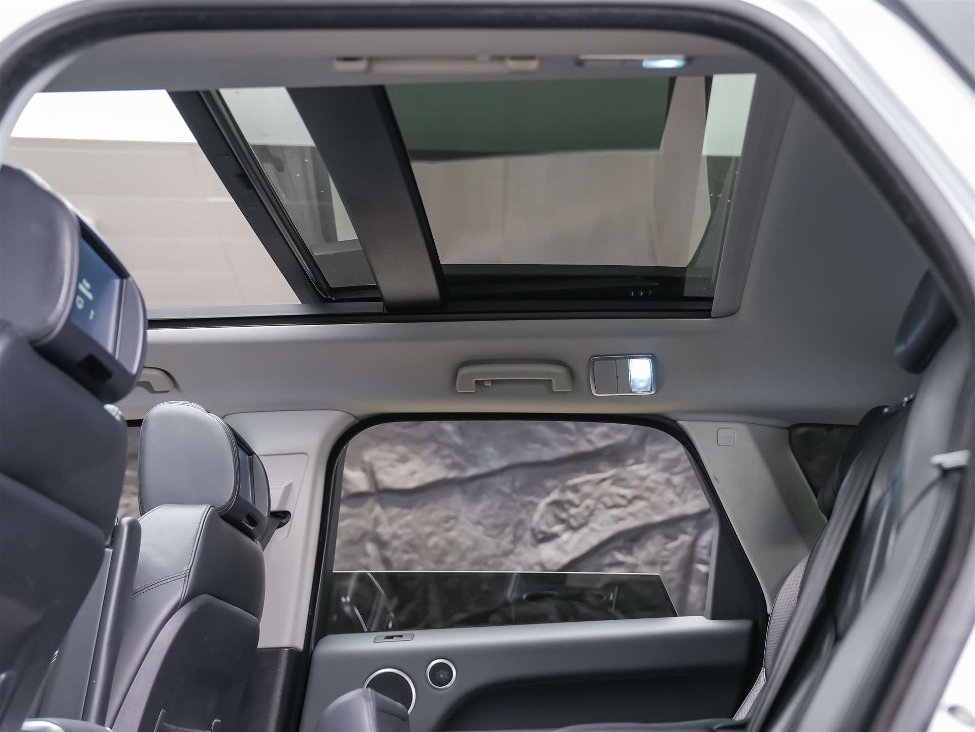 LAND ROVER Range Rover Sport 4.4 SDV8 HSE *Panorama*Merdian Soundsystem*Softclose*-image-12