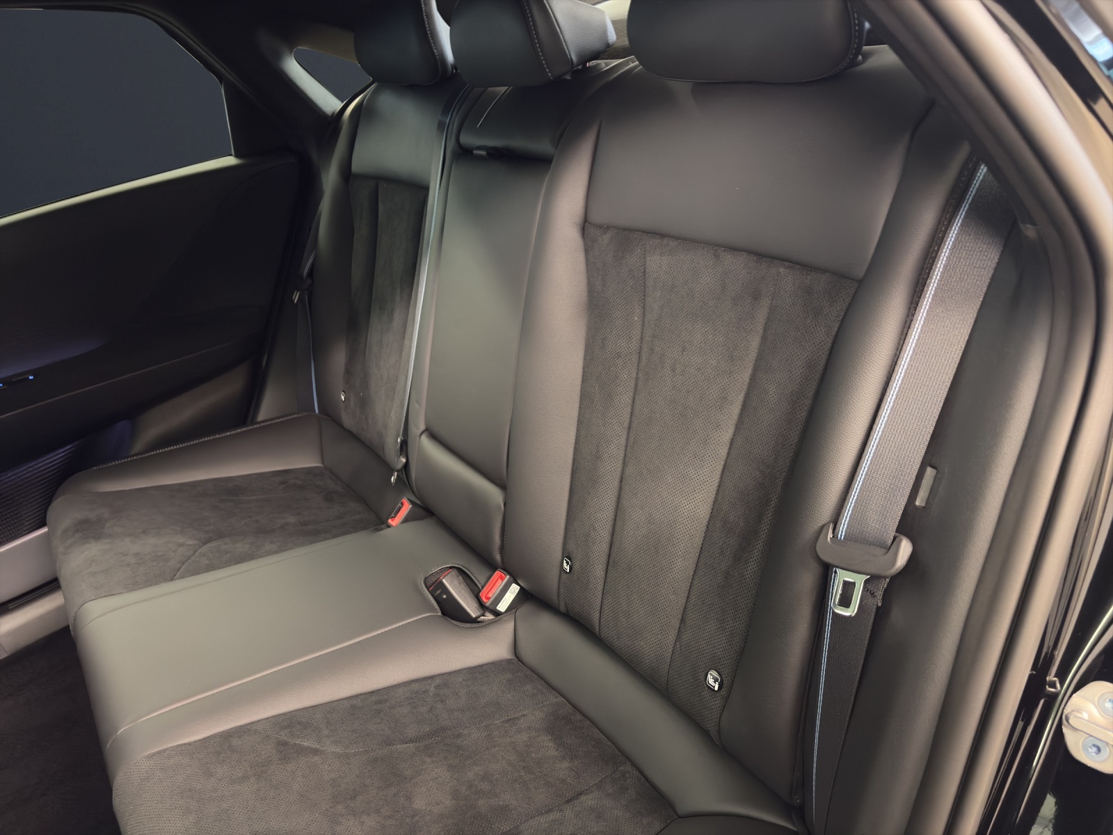 HYUNDAI Ioniq 6 N 84 kWh 4WD-image-15