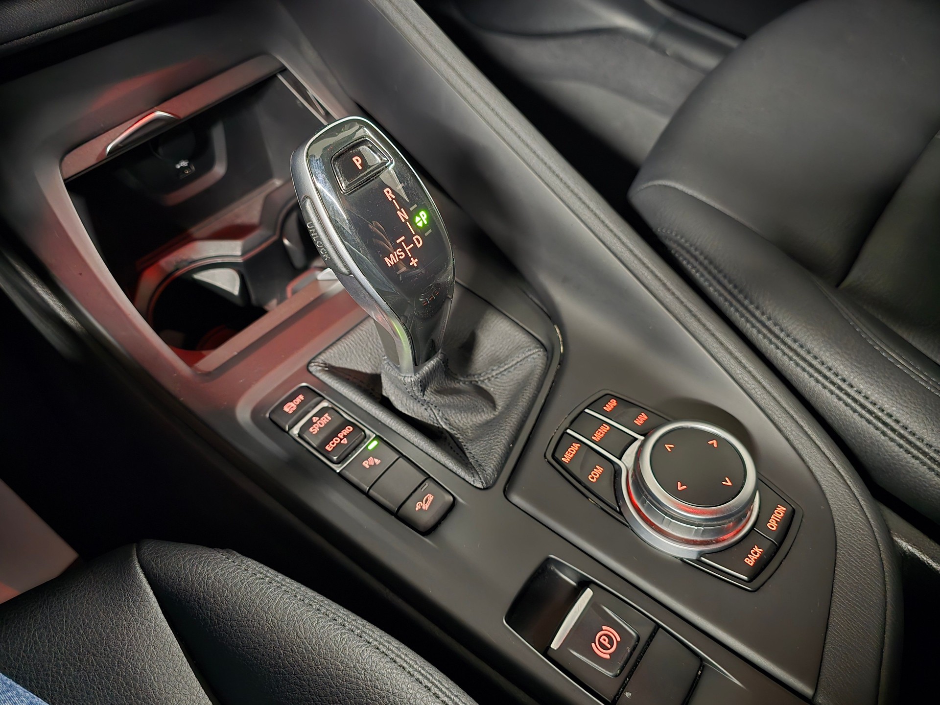 BMW X1 xDrive 25d Steptronic CH-Fahrzeug-image-16