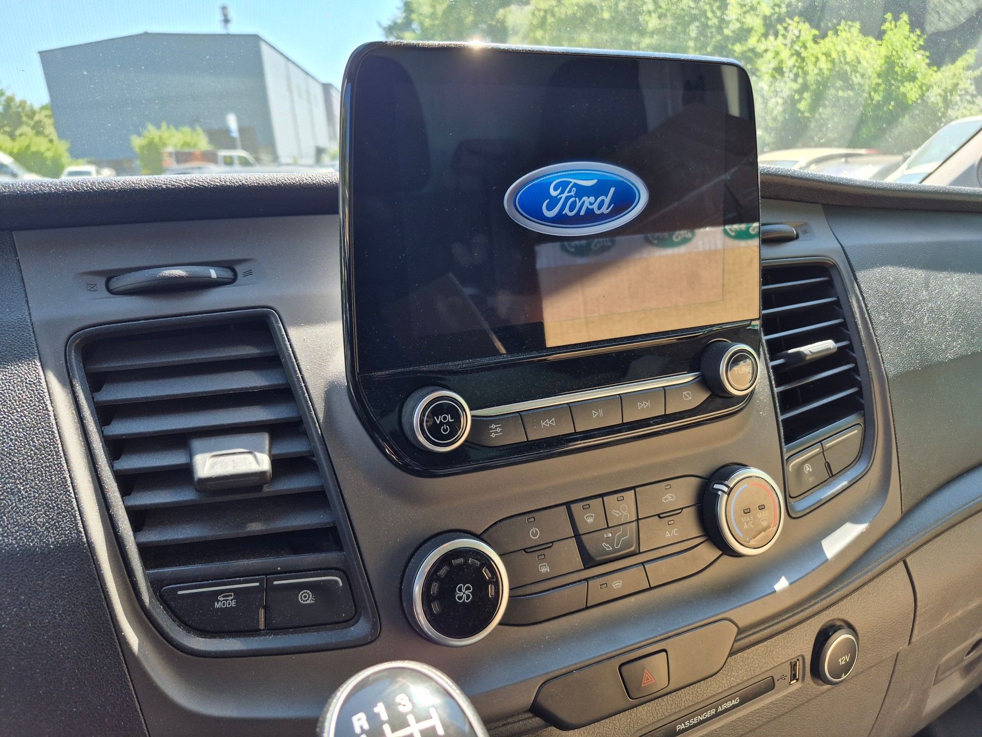 FORD Transit 350 L3 Trend 2.0 TDCi 185 RWD-image-4