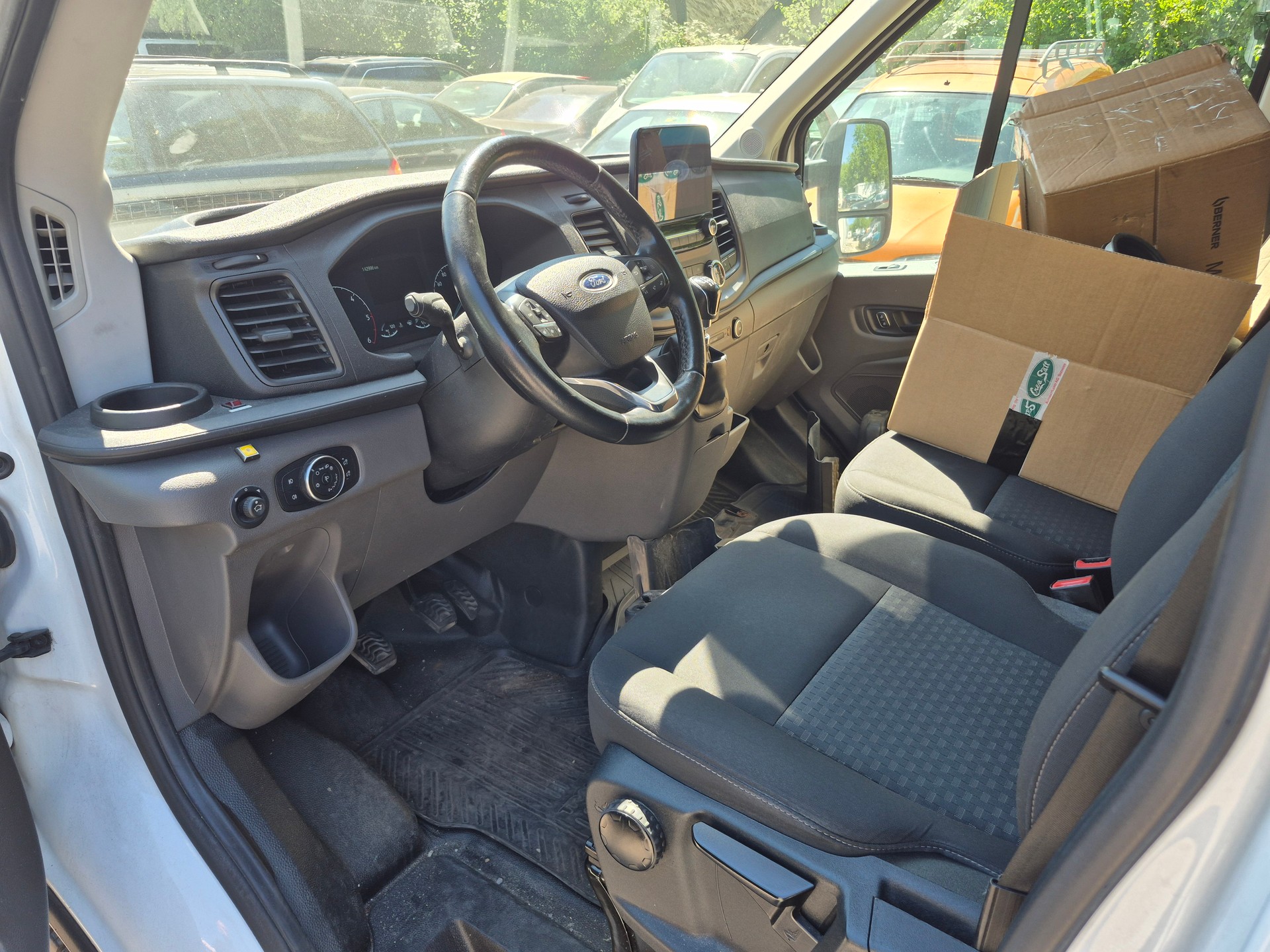 FORD Transit 350 L3 Trend 2.0 TDCi 185 RWD-image-3