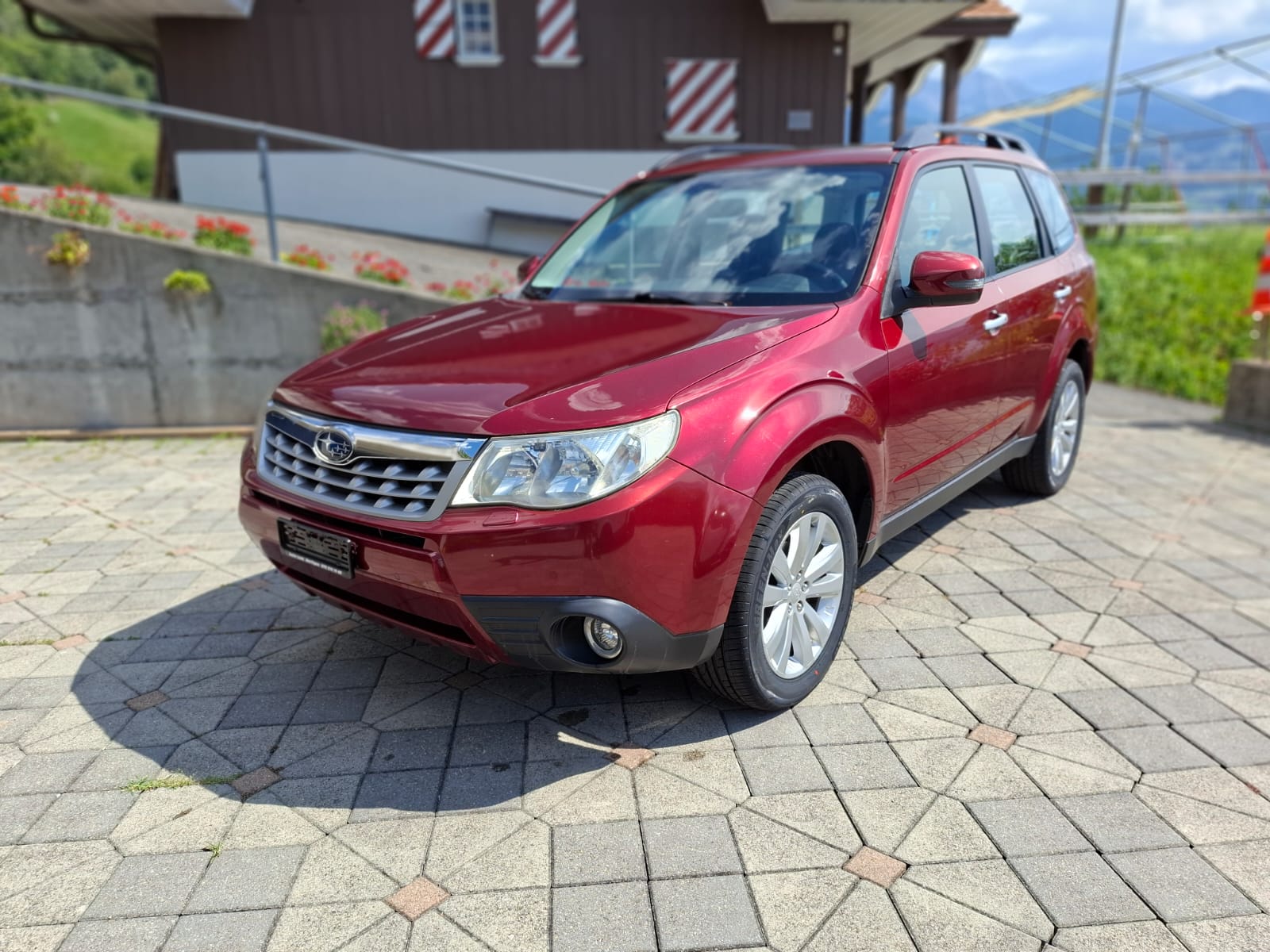 SUBARU Forester 2.0X Swiss Automatic-image-2