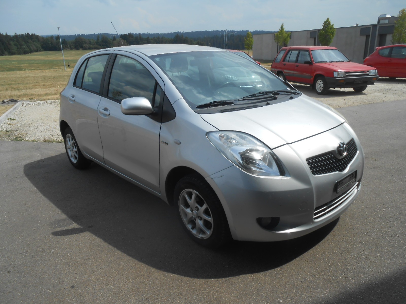 TOYOTA Yaris 1.4 D-4D Linea Sol-image-2