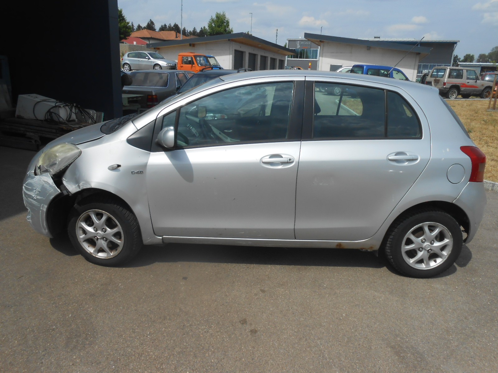 TOYOTA Yaris 1.4 D-4D Linea Sol-image-7