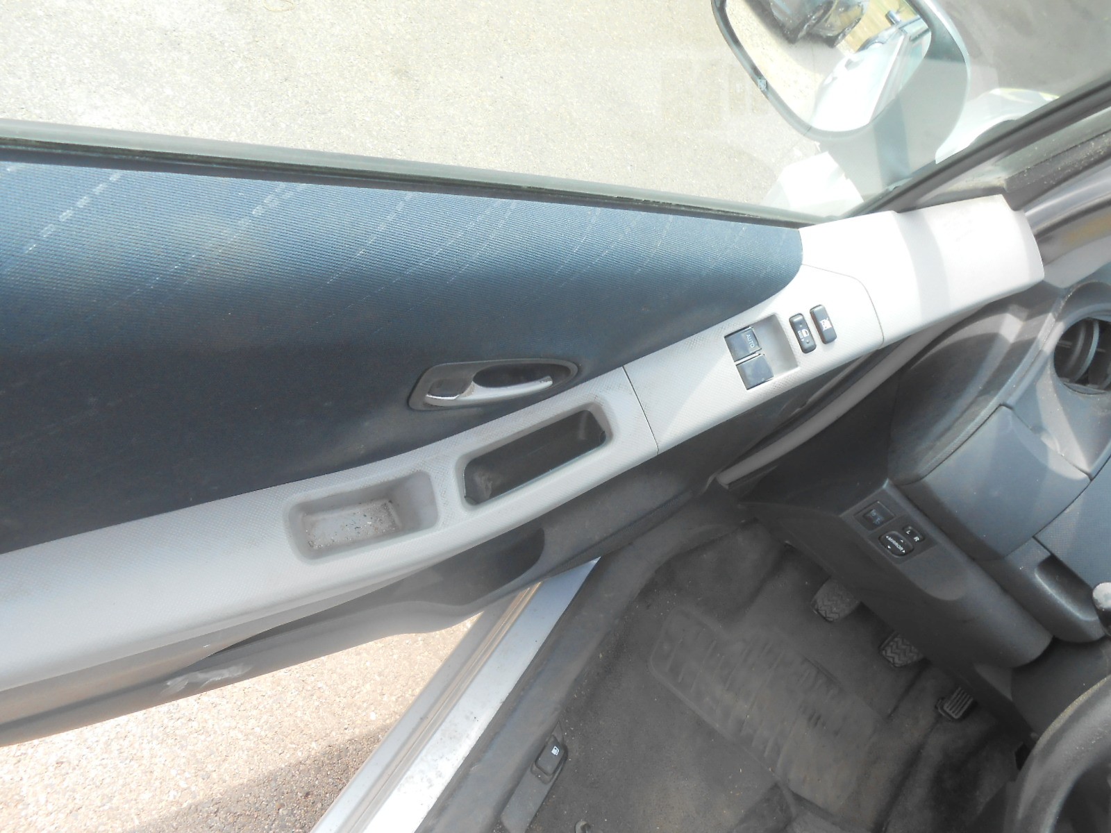 TOYOTA Yaris 1.4 D-4D Linea Sol-image-10