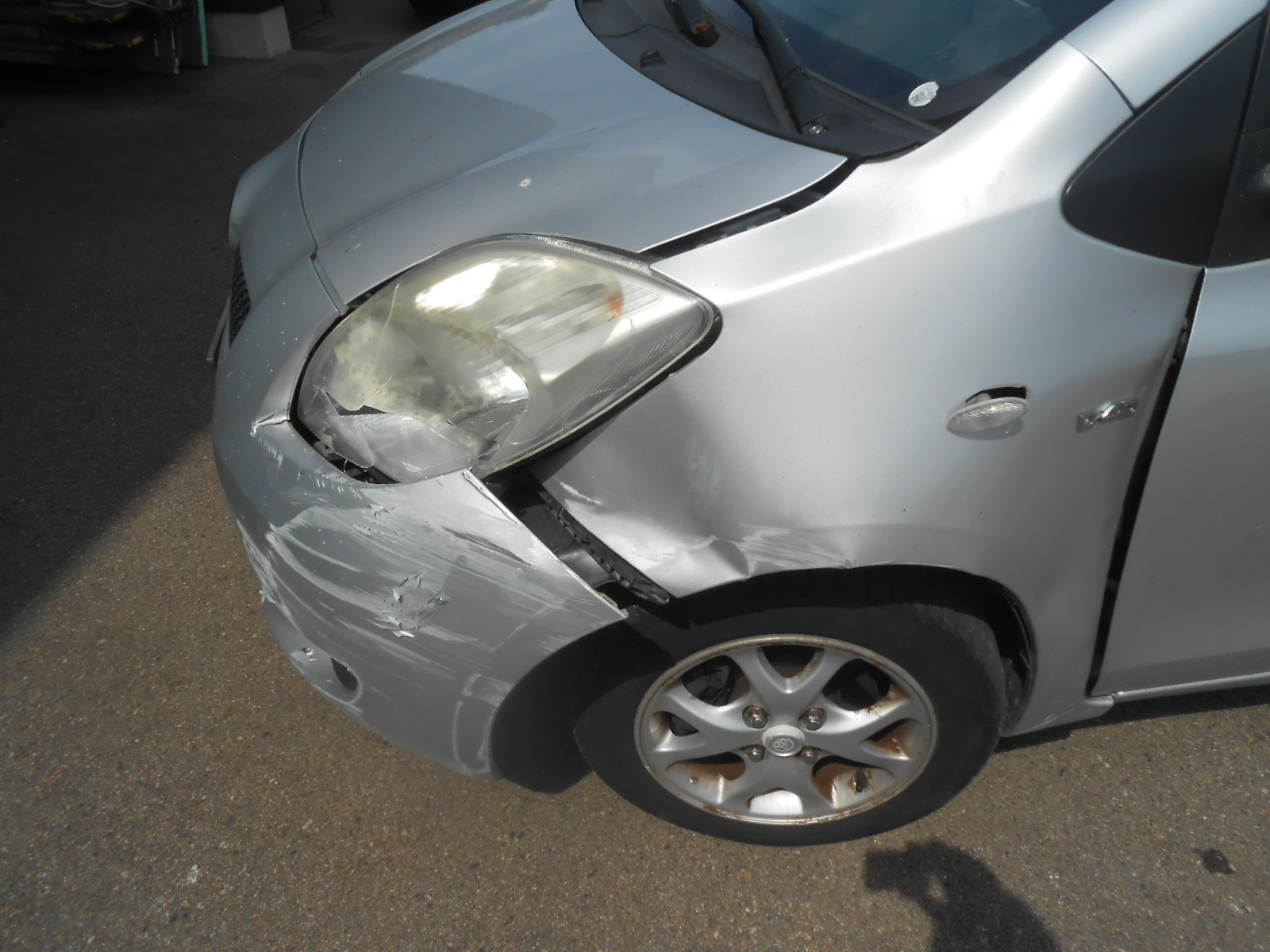 TOYOTA Yaris 1.4 D-4D Linea Sol-image-8