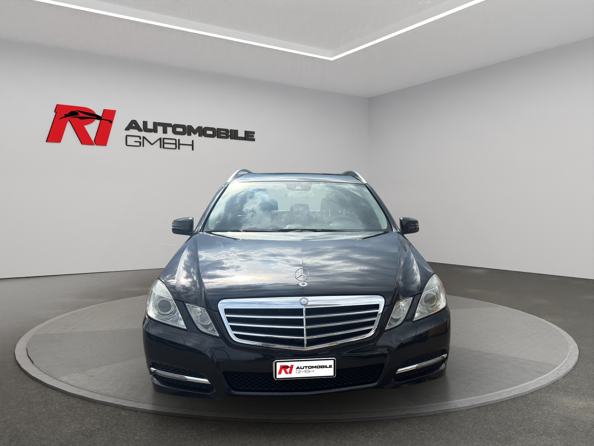 MERCEDES-BENZ E 250 CDI BlueEff. Avantgarde 4Matic 7G-Tronic-image-1