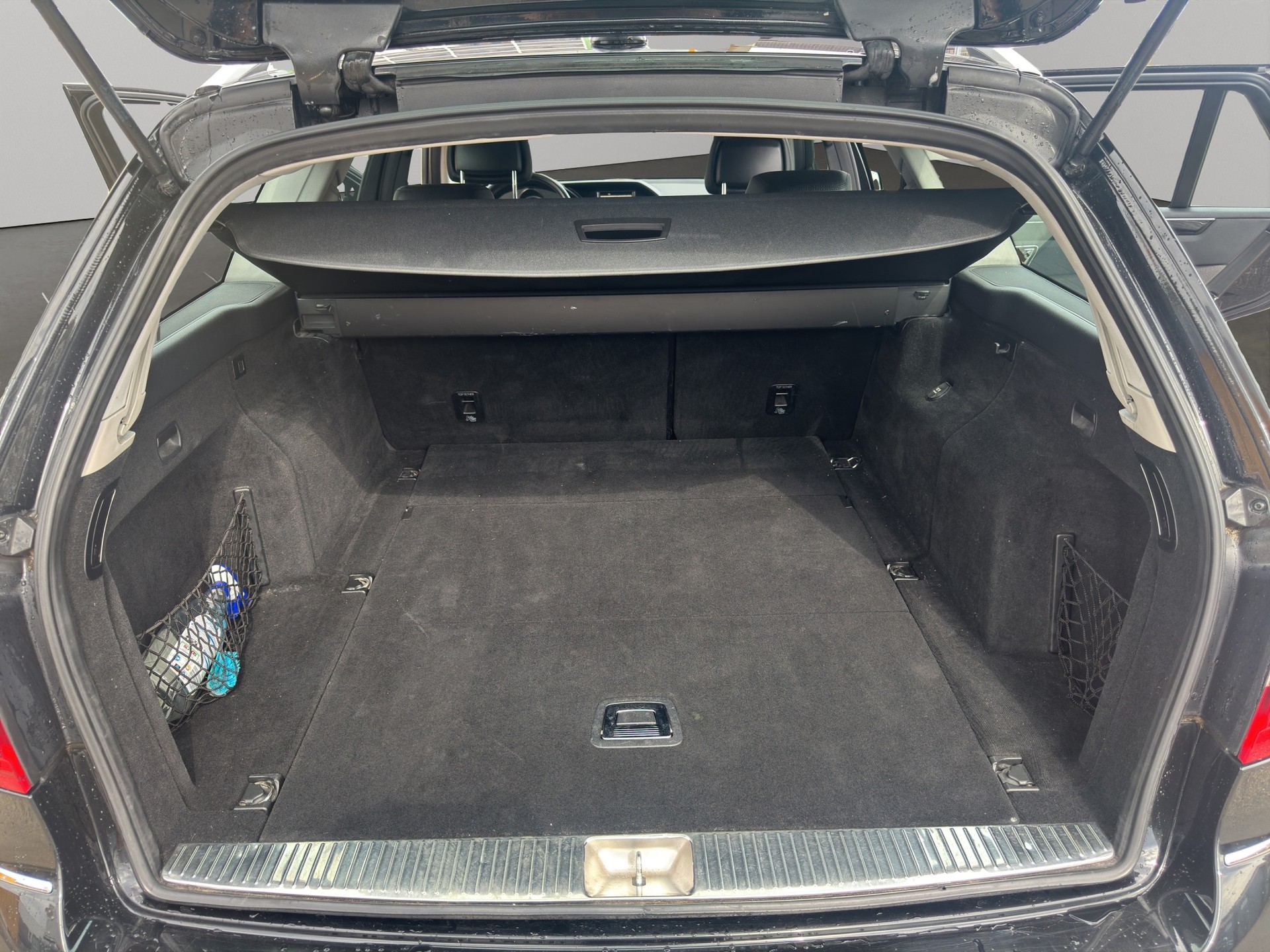 MERCEDES-BENZ E 250 CDI BlueEff. Avantgarde 4Matic 7G-Tronic-image-8