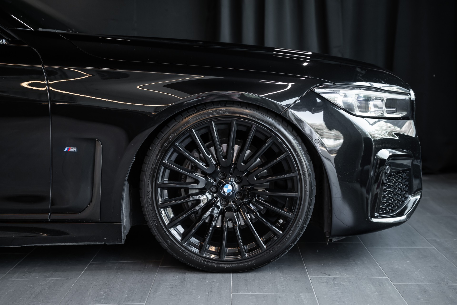BMW 730d xDrive 48V M Sport Steptronic / Head-up Display / Schiebedach / Tempomat / Apple Carplay / Softclose / Ab Service uvm..-image-3