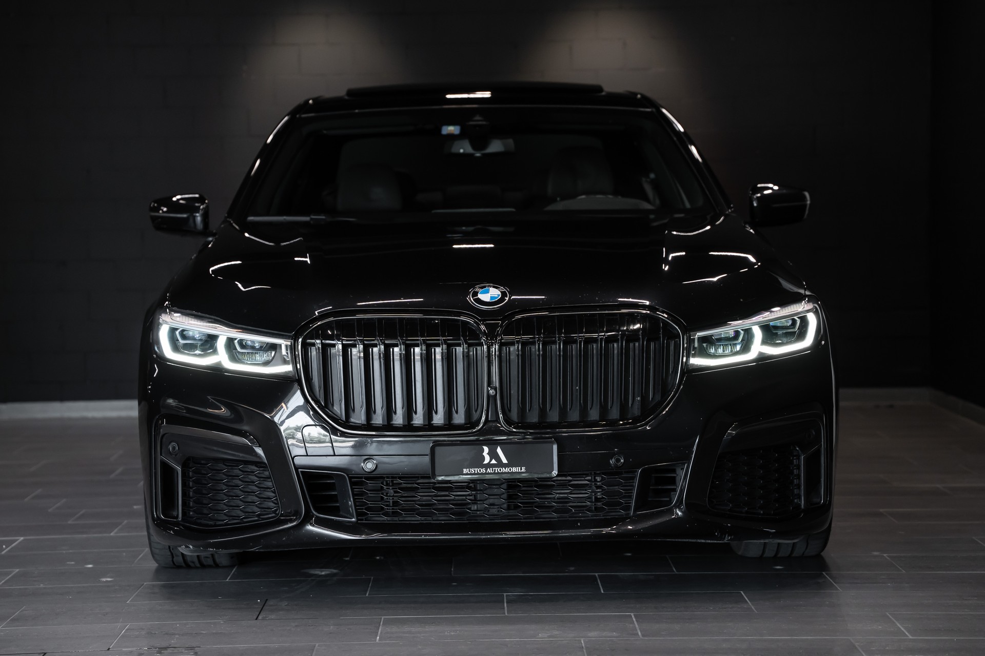 BMW 730d xDrive 48V M Sport Steptronic / Head-up Display / Schiebedach / Tempomat / Apple Carplay / Softclose / Ab Service uvm..-image-5