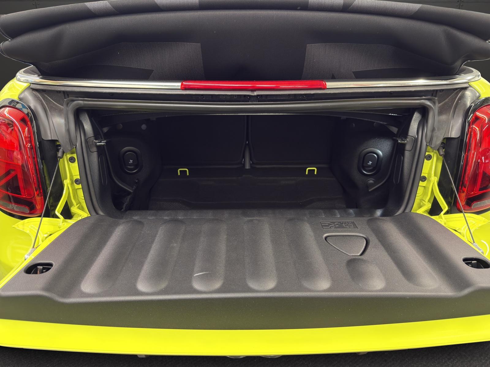 MINI Cabrio F57 John Cooper Works-image-22