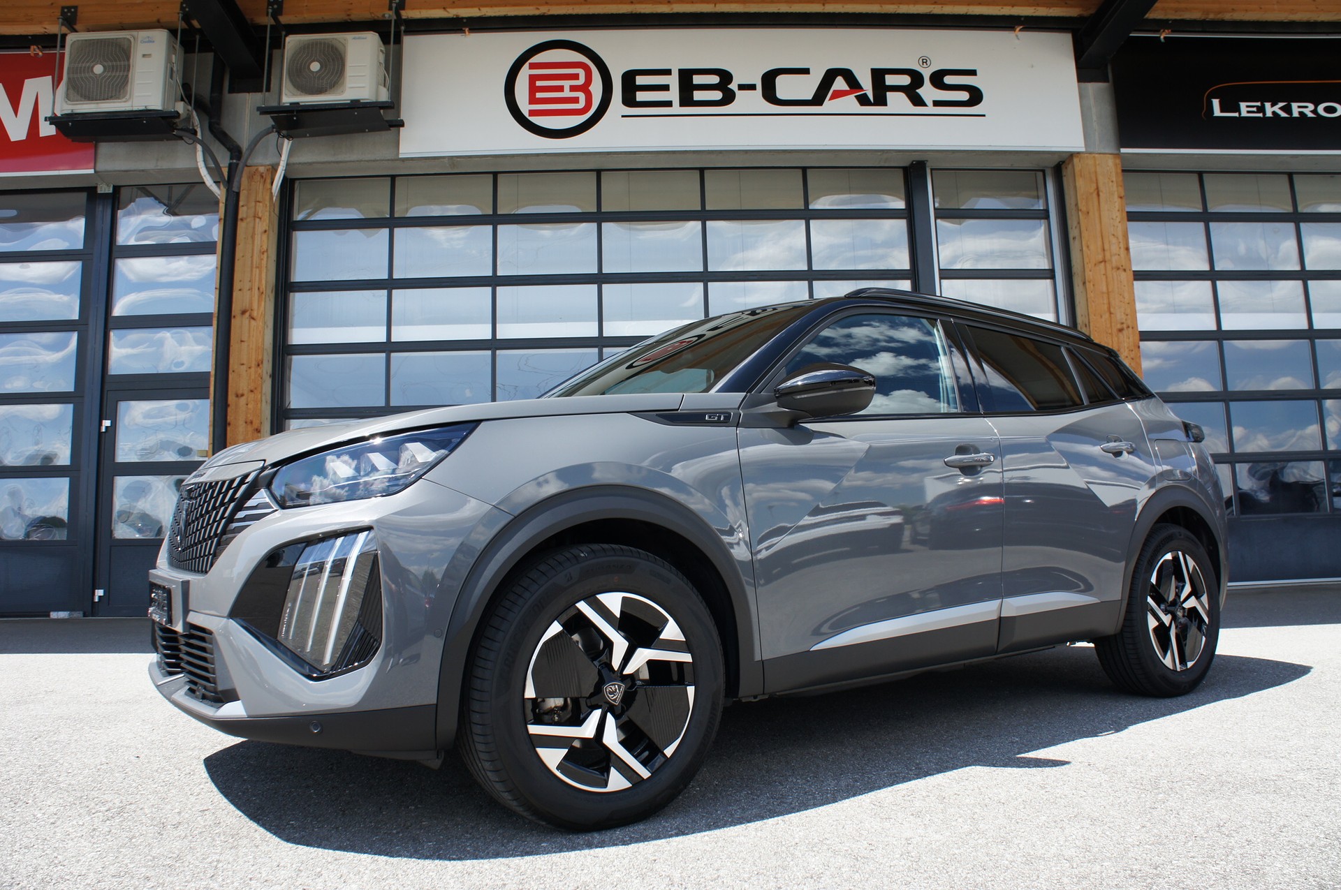 PEUGEOT 2008 1.2 145 MHEV GT
